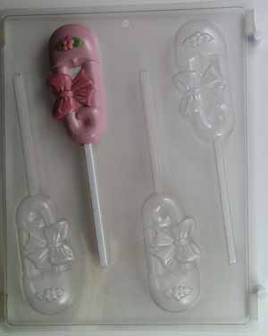 Decorated safety pin with bow B026