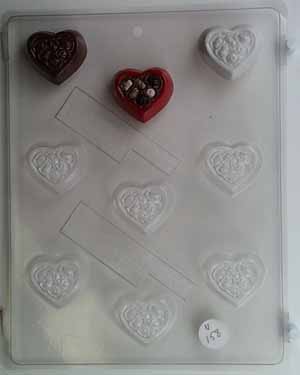 Open chocolate candy box, thick heart mint V158