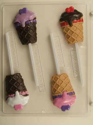 Waffle cone with hearts in ice cream V226